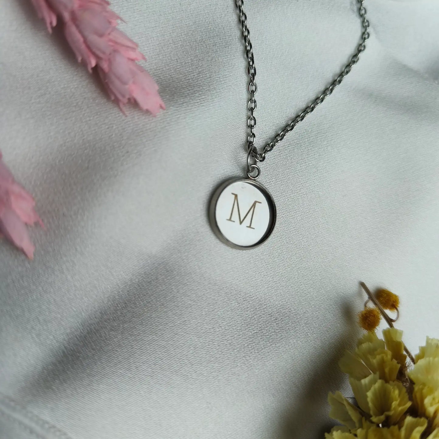Ketting - Silv'r Mini Medallion - Stainless Steel |  Gepersonaliseerd met Letter