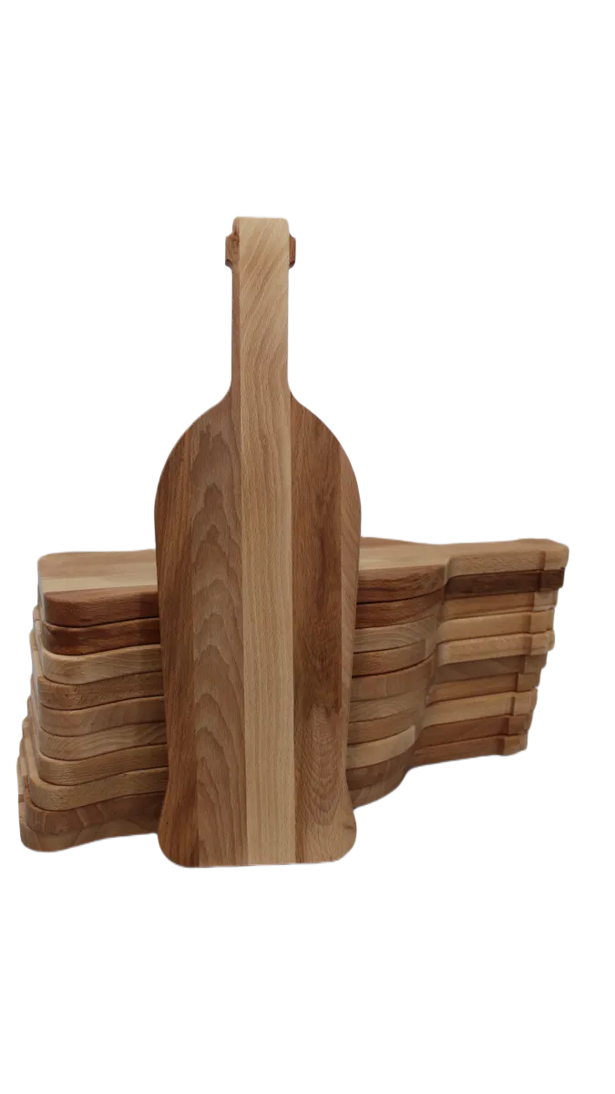 Borrelplank in de vorm van een wijnfles