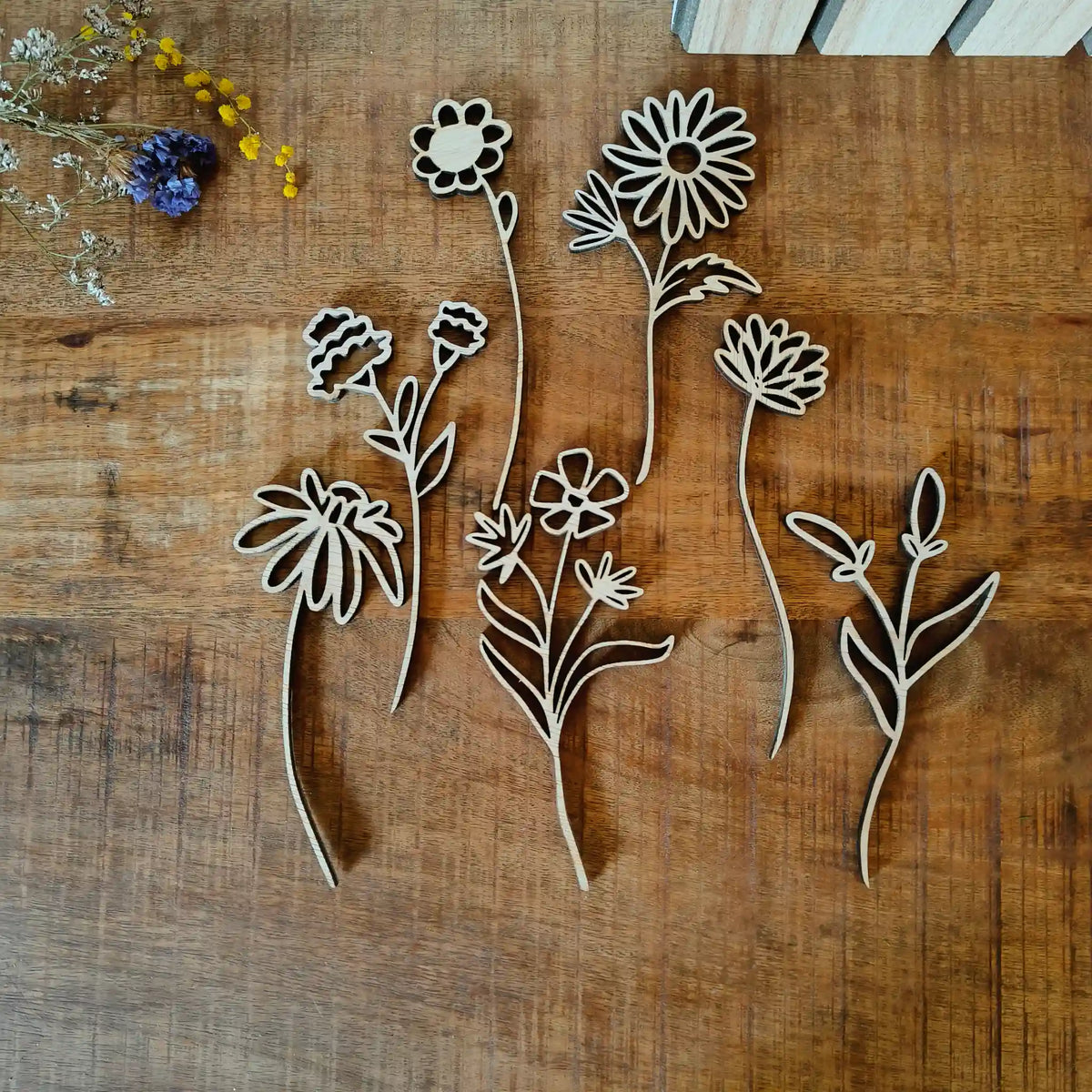 Houten bloemen
