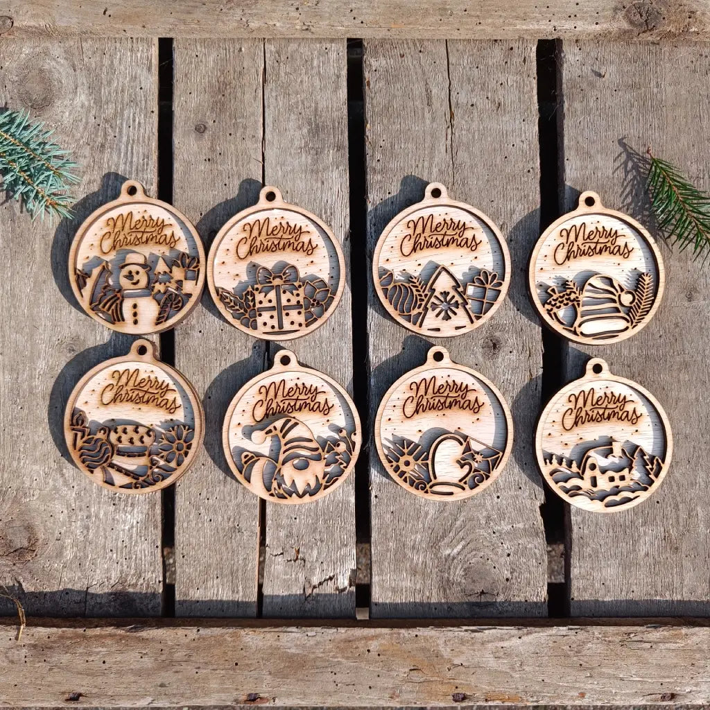 Houten kerstballen met achtergrond