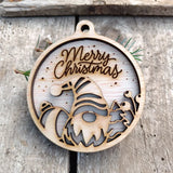 Houten kerstballen met achtergrond