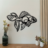 houten wanddecoratie van een goudvis in het zwart van MDF